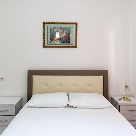 Comfortable Apartment Next To The Beach Durres Exterior photo